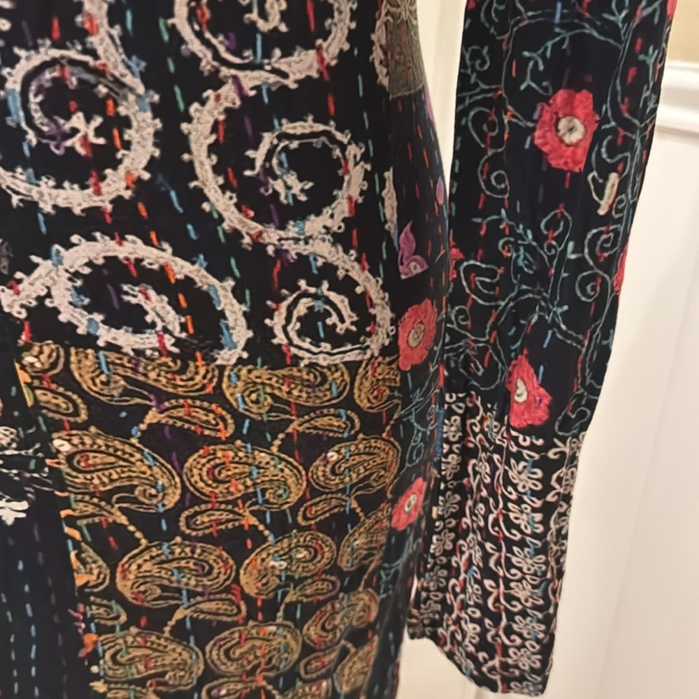 Amazing Desigual patchwork pattern dress w built in sash and gold thread accent - Picture 11 of 13